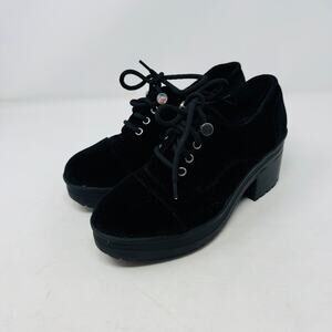 Urban Outfitters Black Velvet Lace-Up Chunky Platform Heels 90s Y2K Style Size 7